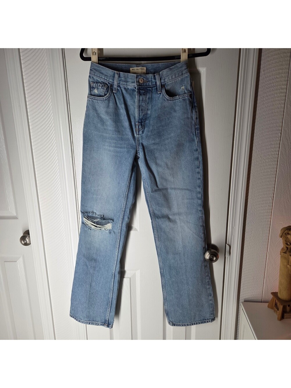 We The Free Distressed Straight-Leg Jeans Size 25